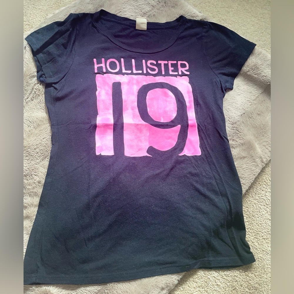 Hollister T-Shirt
